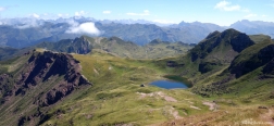 Berghütte und Lac d'Arlet