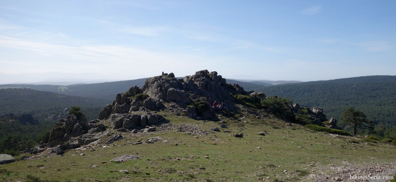 Descent to the Alto de la Gargantilla